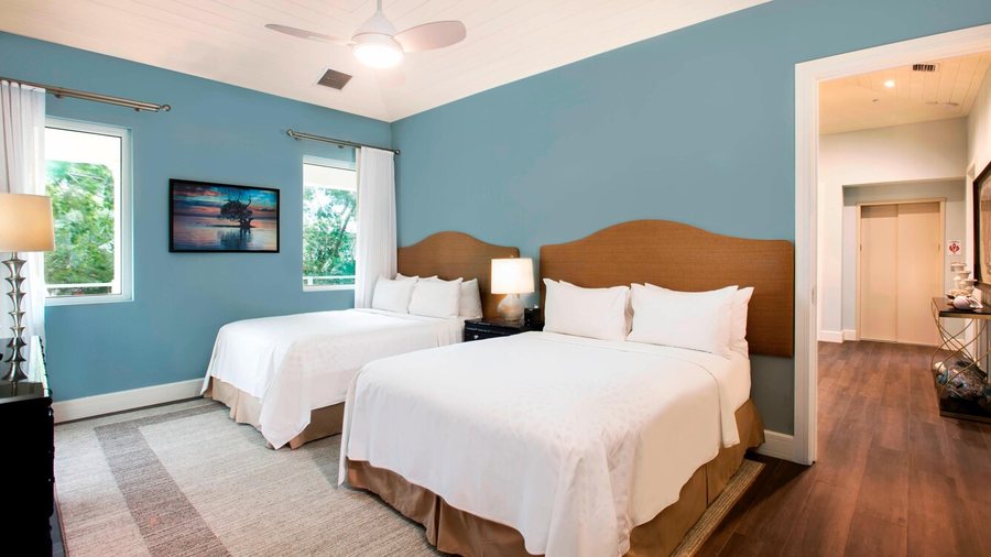 Encore Vacation Village — Guest room
