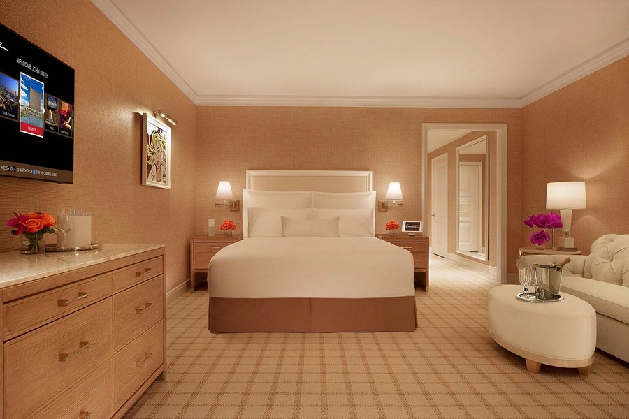 Encore Valley Vista — Guest room