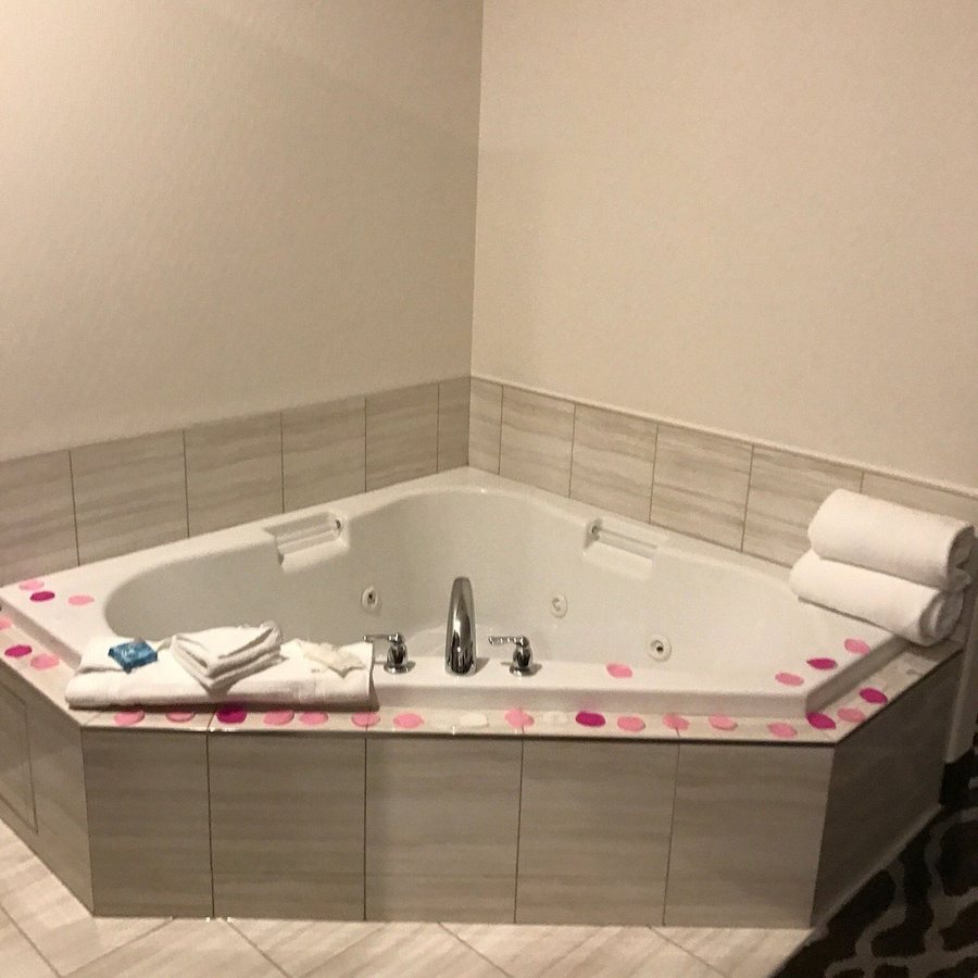 Encore Venture In — Bathroom