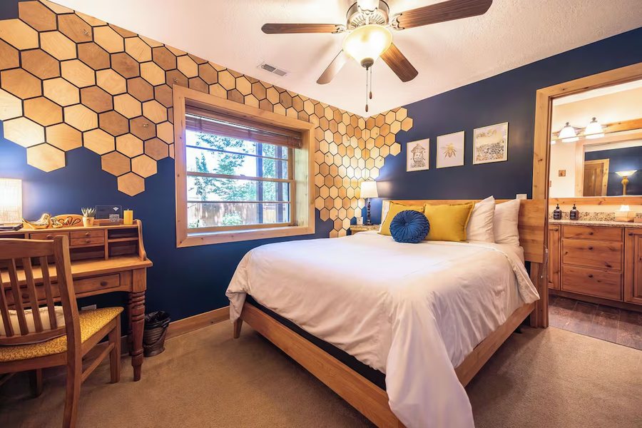 Engen Hus Bed and Breakfast — Guest room