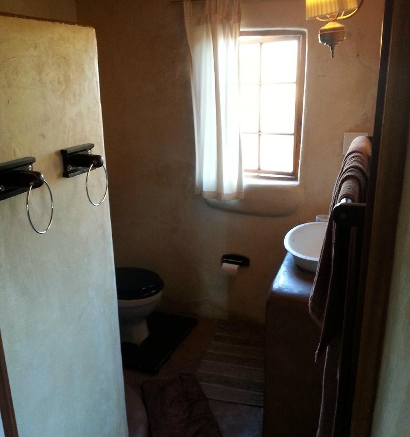 Enjo Nature Farm — Bathroom