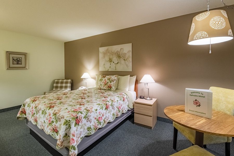 Ephraim Motel — Guest room