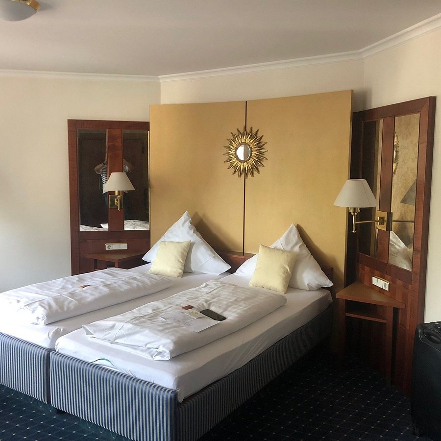 Erik s Hotel — Guest room