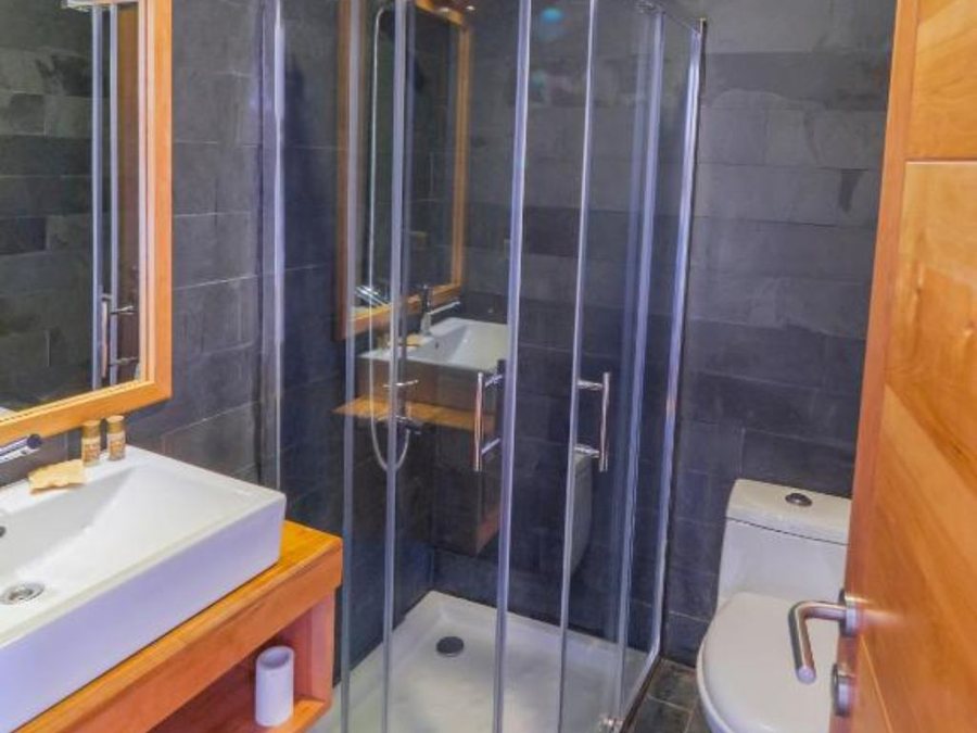 Errante Ecolodge — Bathroom