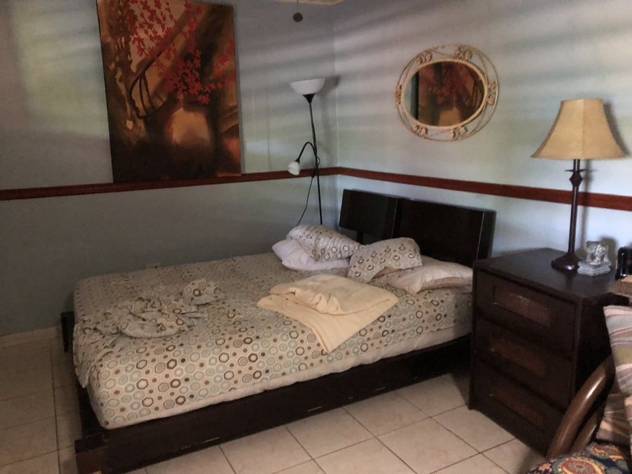 Esperanza Inn Guesthouse — Guest room