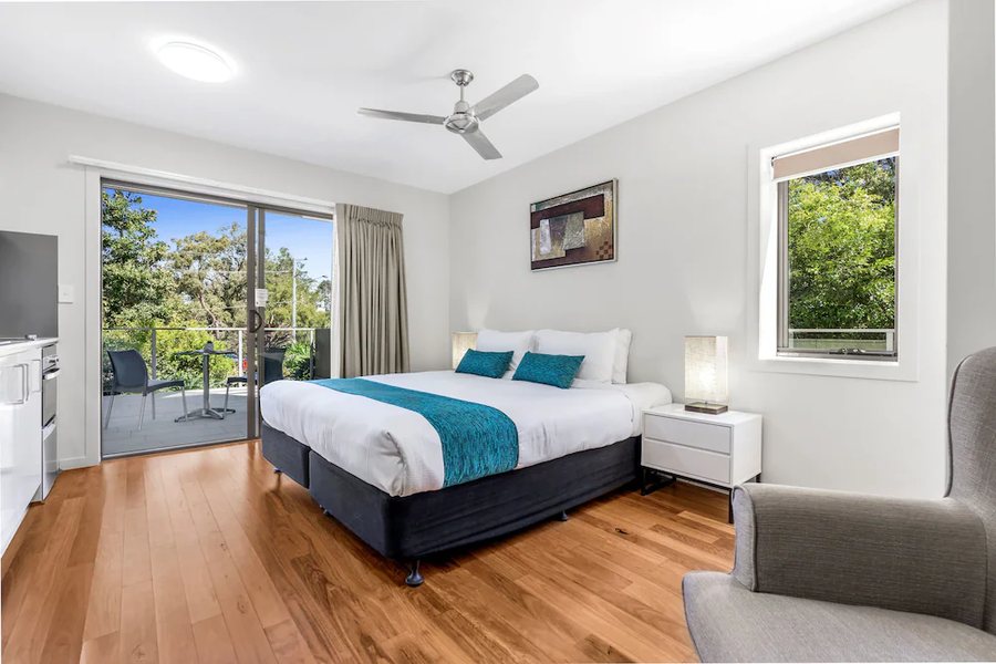Essence Apartments Chermside — Guest room