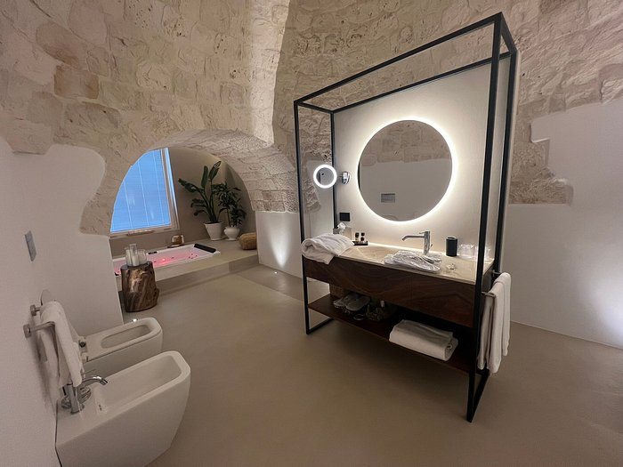 Essenza Relais Contemporaneo — Bathroom