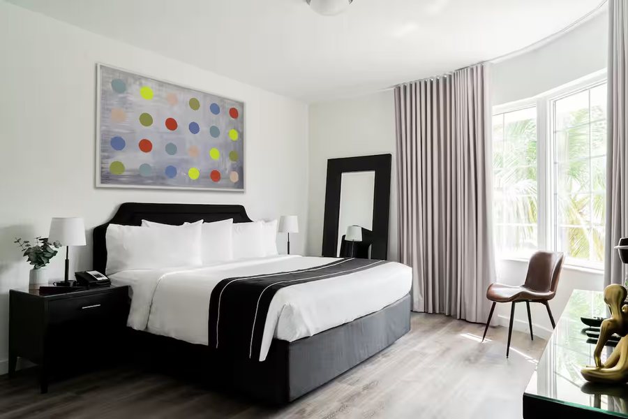 Essex House by Clevelander Miami Beach Florida — Guest room