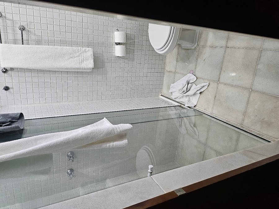 Estanplaza Funchal Faria Lima — Bathroom