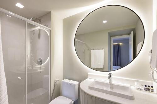 Estanplaza International — Bathroom