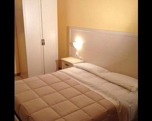 Euro Inn B B — Guest room