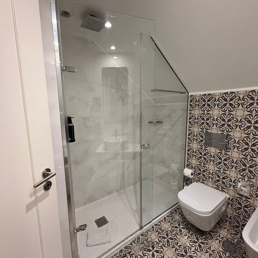 Eurostar Das Aetes — Bathroom