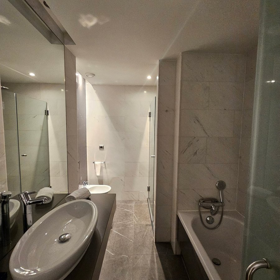Eurostars Das Letras Hotel — Bathroom