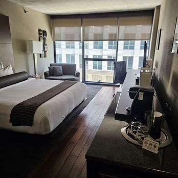 Eurostars Magnificent Mile — Guest room