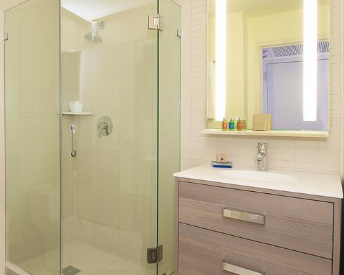 Eurostars Winter Haven Miami Beach Florida — Bathroom