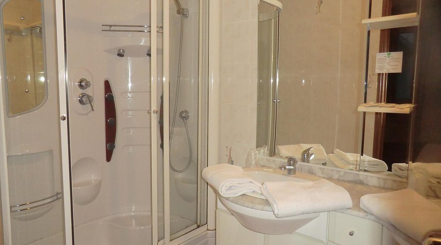 EvaZion — Bathroom