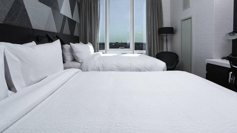 EVEN Hotel Long Island City New York — Guest room