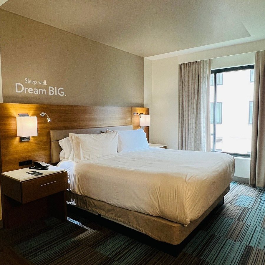 EVEN Hotel Seattle Downtown Lake Union by IHG Seattle Washington — Guest room