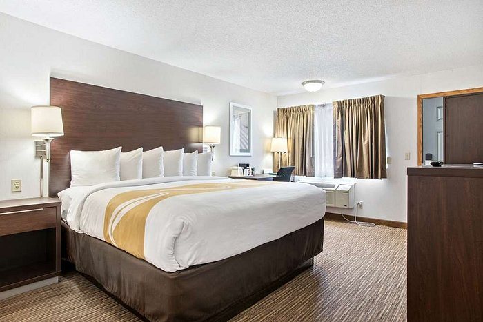 EverSpring Inn Suites Hill City — Guest room