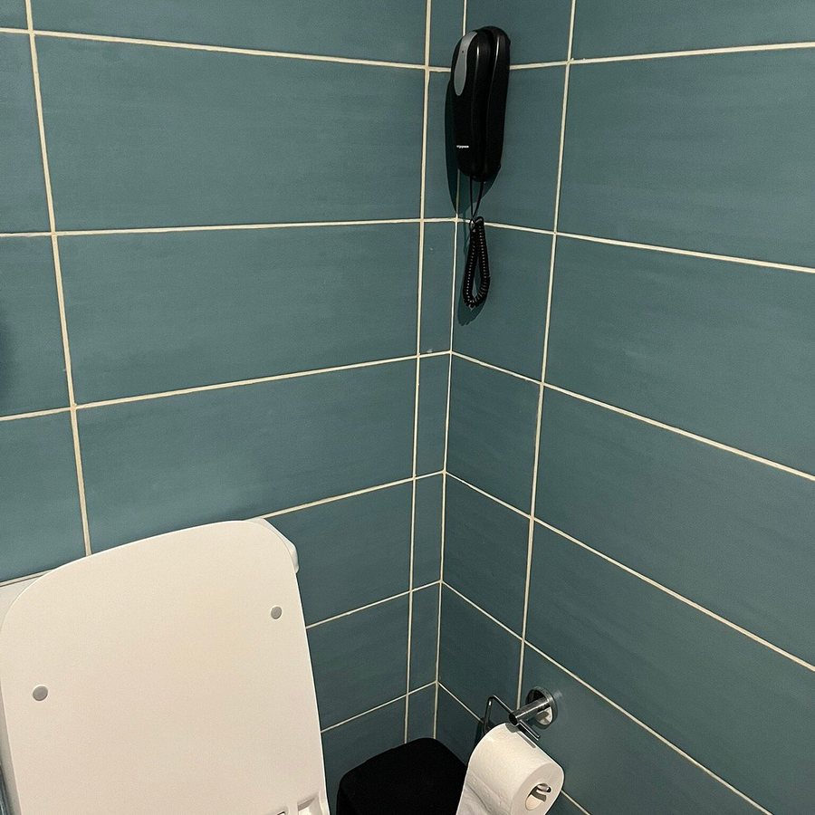 Evita Asty Hotel — Bathroom