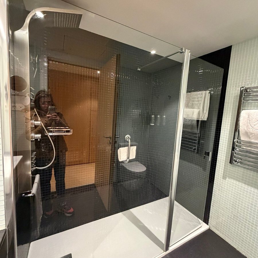 Exe Plaza Catalunya Barcelona Catalonia — Bathroom