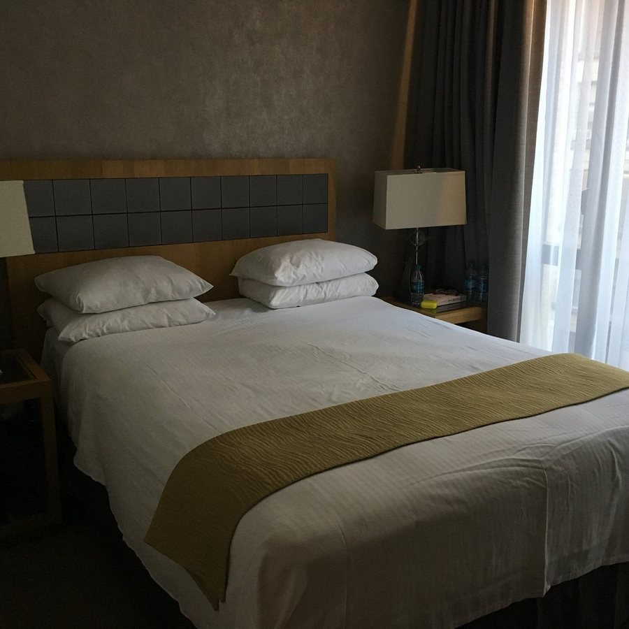 Executive Hotel Le Soleil New York New York City New York — Guest room