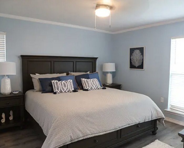 Executive Keys Condominiums — Guest room