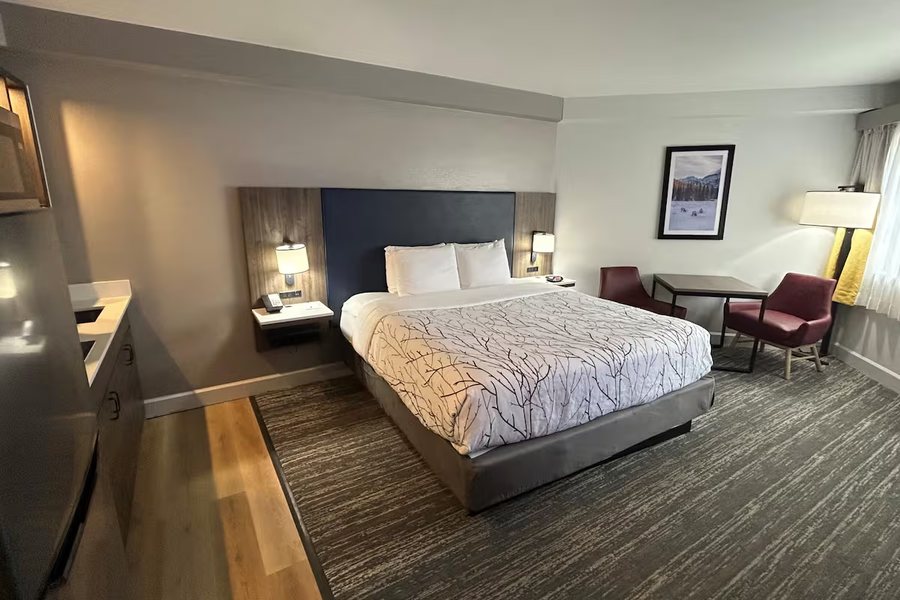 Executive Residency by Best Western Denver East — Guest room