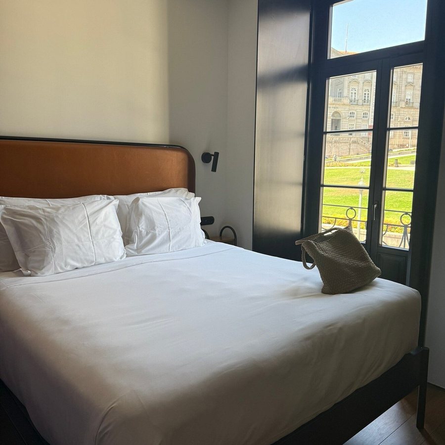Exmo Hotel — Guest room