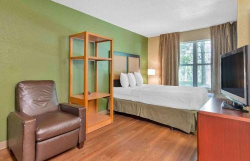 Extended Stay America Atlanta Marietta Interstate N Pkwy — Guest room