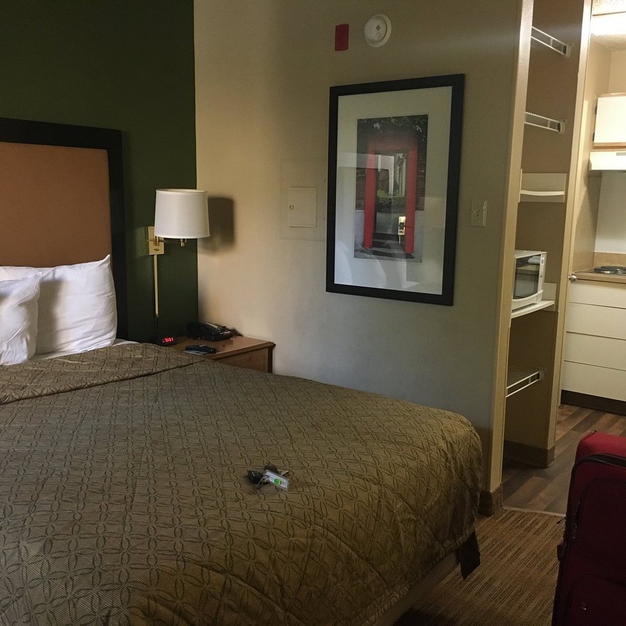 Extended Stay America Austin Arboretum South — Guest room