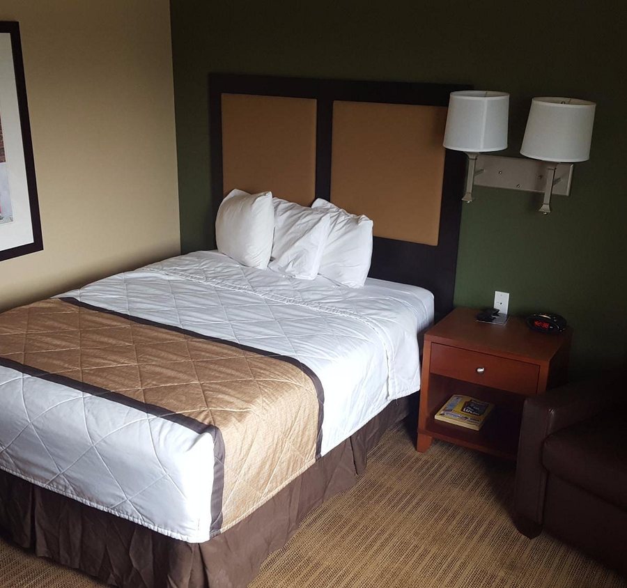 Extended Stay America Bakersfield California Avenue CA — Guest room
