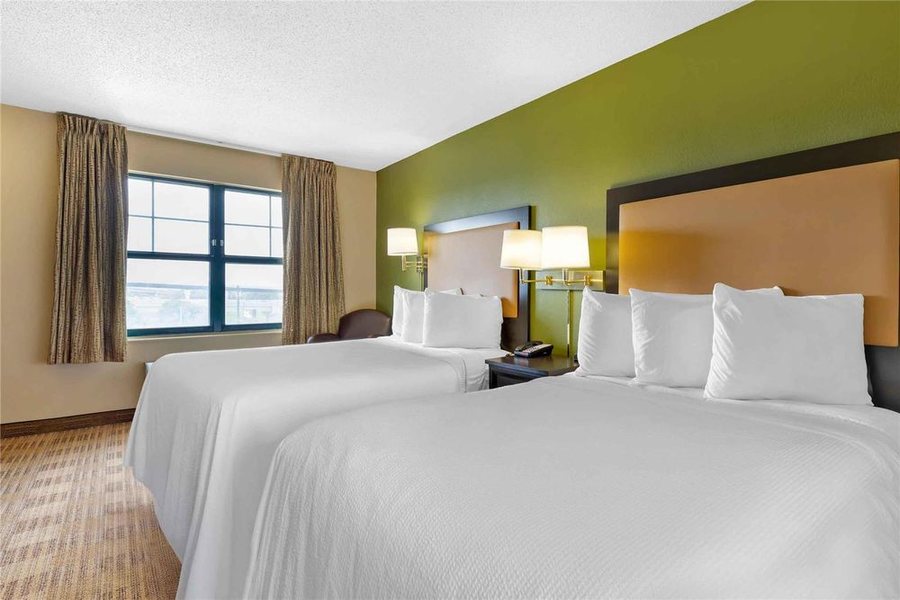 Extended Stay America Baltimore BWI Airport Aero Dr — Guest room