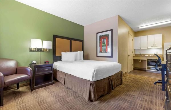 Extended Stay America Columbia West Interstate 126 — Guest room