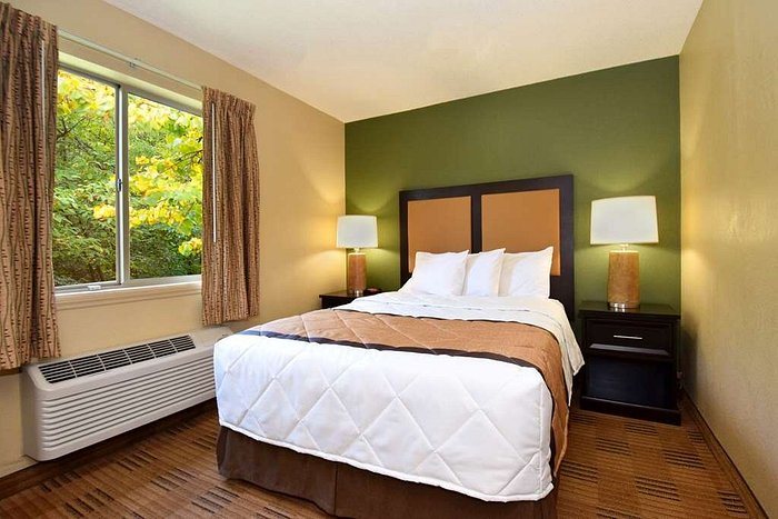 Extended Stay America Dallas Las Colinas Carnaby St — Guest room