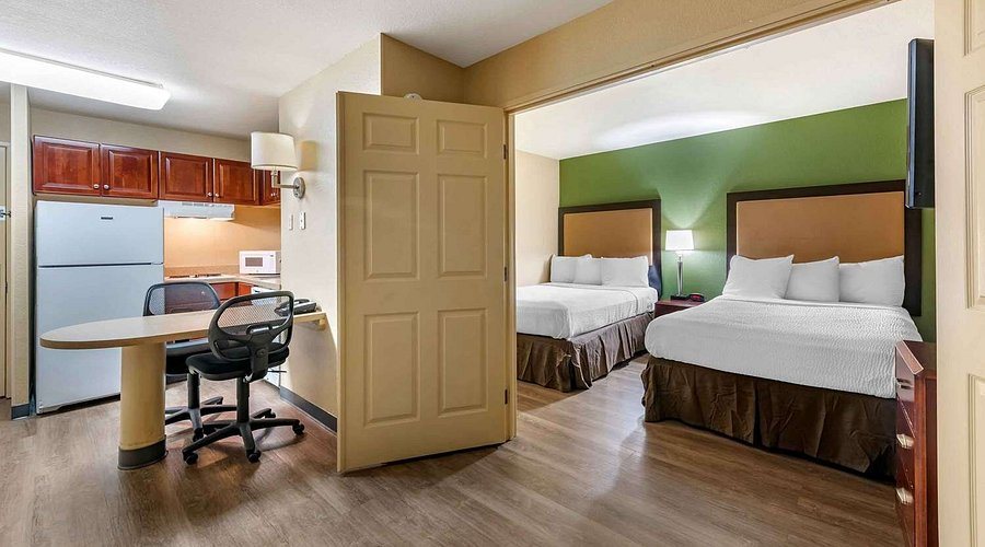 Extended Stay America Dallas Plano Parkway — Guest room