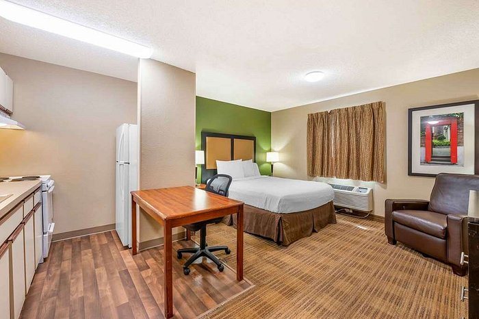 Extended Stay America Dayton Fairborn — Guest room