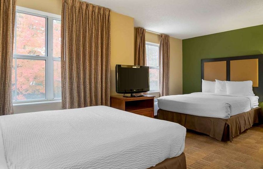 Extended Stay America Detroit Novi Orchard Hill Place — Guest room