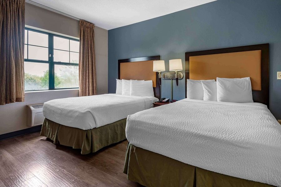 Extended Stay America Edison Raritan Center — Guest room