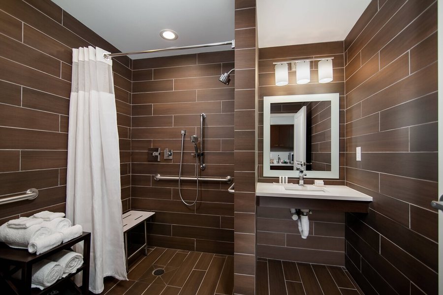 Extended Stay America Fort Worth Medical Center — Bathroom