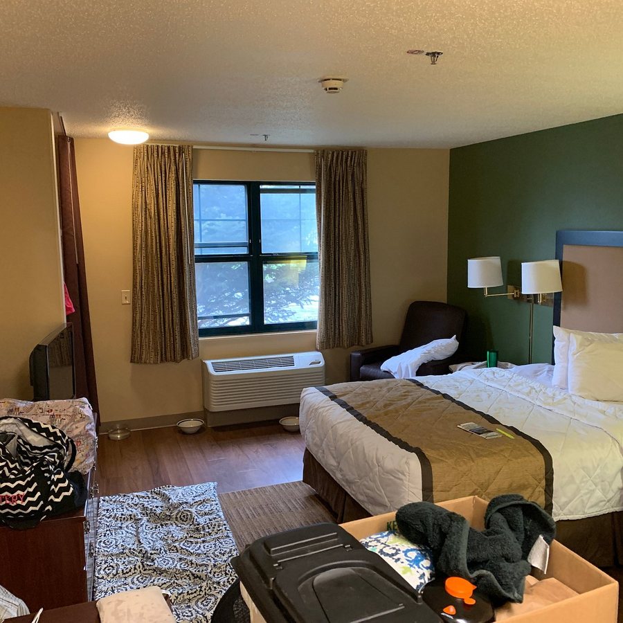 Extended Stay America Great Falls Missouri River — Guest room