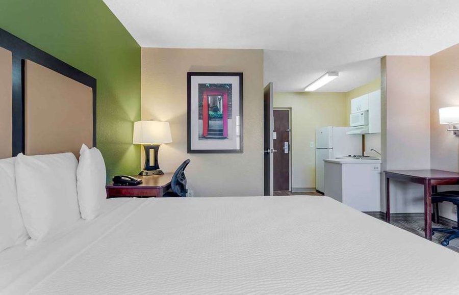 Extended Stay America Houston Galleria Westheimer — Guest room