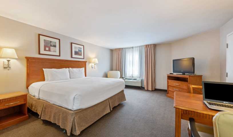 Extended Stay America Houston IAH Airport — Guest room
