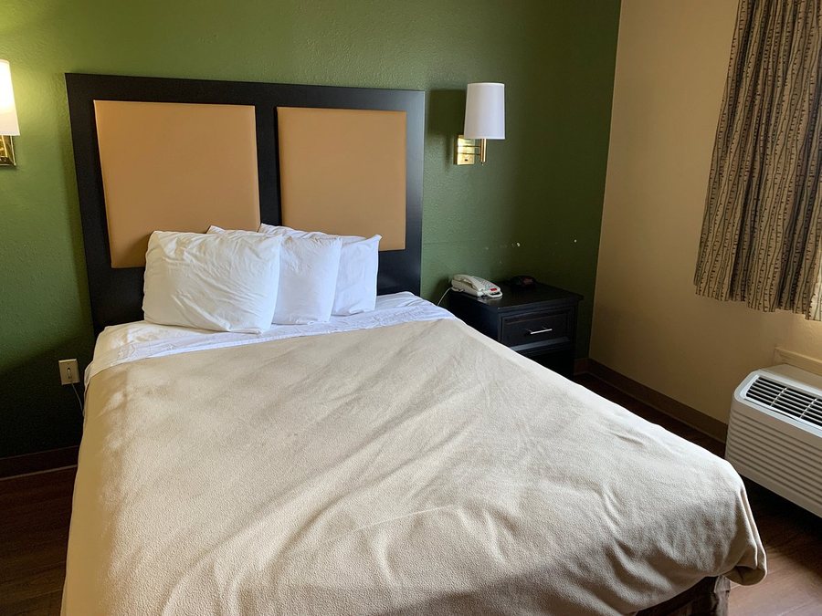 Extended Stay America Houston Katy Freeway Energy Corridor — Guest room