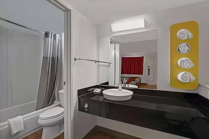Extended Stay America Livermore Airway Blvd — Bathroom