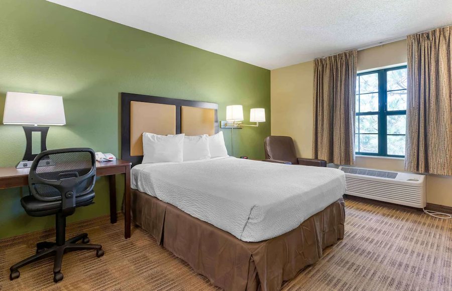 Extended Stay America Livermore Airway Blvd — Guest room