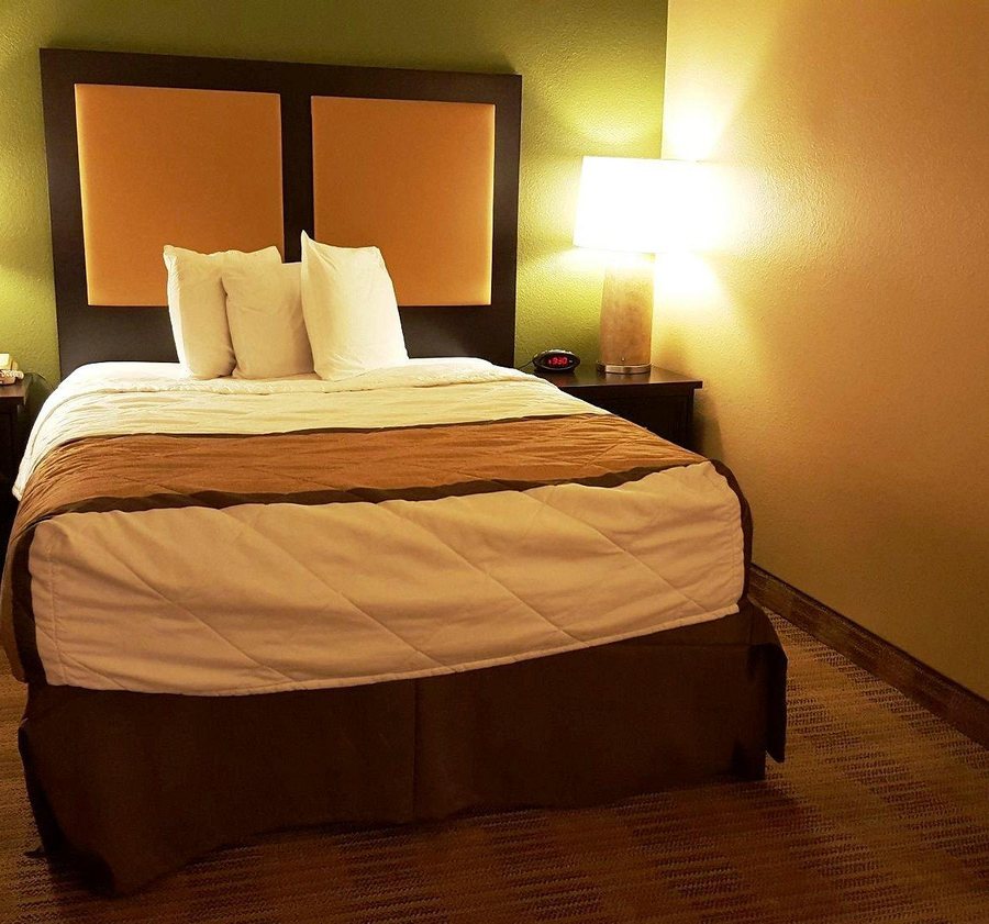 Extended Stay America Madison Junction Court — Guest room
