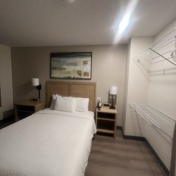 Extended Stay America Orange County Anaheim Hills — Guest room