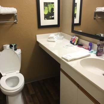 Extended Stay America Orlando Altamonte Springs — Bathroom