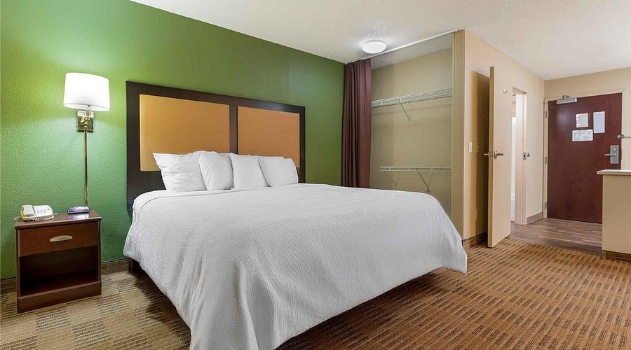 Extended Stay America Orlando Lake Mary 1036 Greenwood Blvd — Guest room